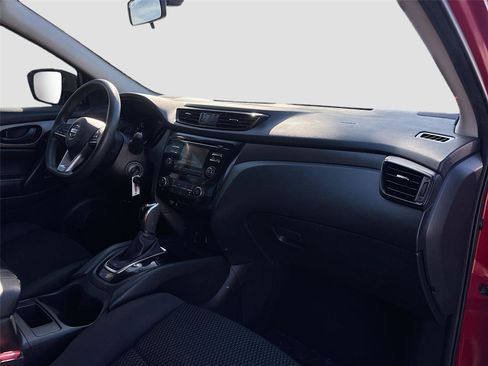 Used 2017 Nissan Rogue Sport S w/ S Appearance Package image 29