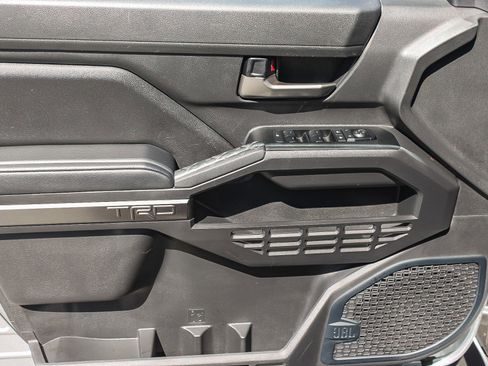 Used 2024 Toyota Tacoma TRD Sport w/ TRD Sport Upgrade Package image 21