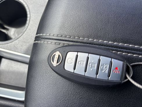 Used 2025 Nissan Altima 2.5 SV FWD image 24