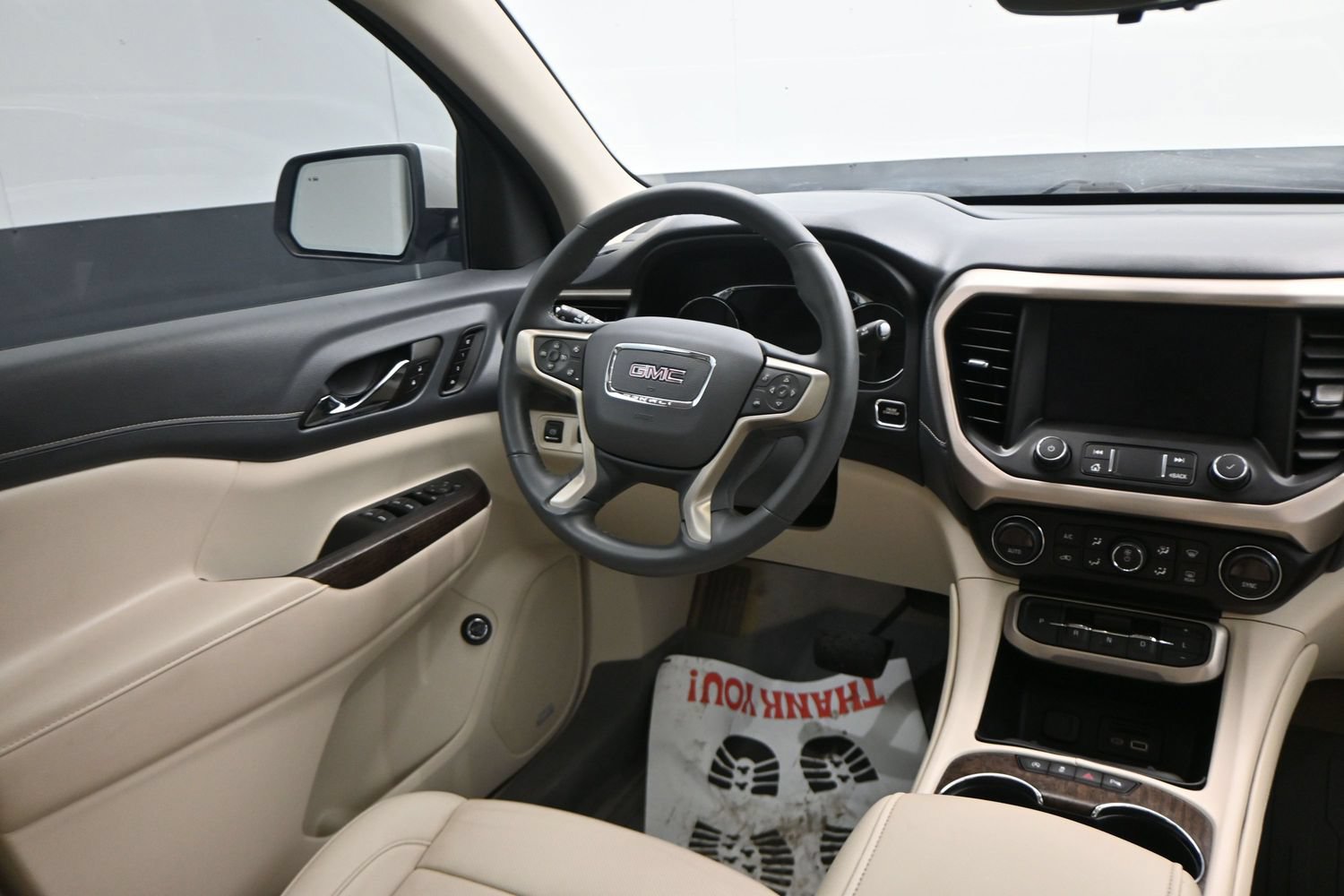 Used 2023 GMC Acadia Denali w/ Denali Ultimate Package FWD image 14