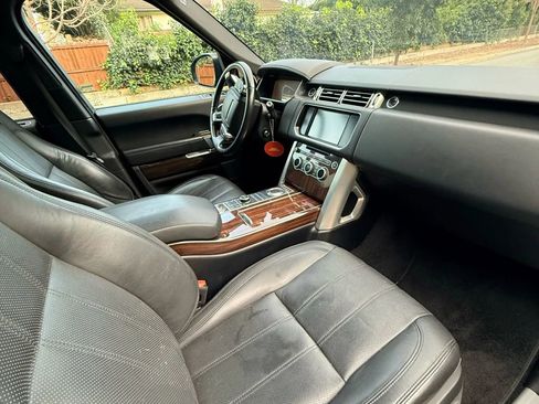 Used 2016 Land Rover Range Rover HSE image 40