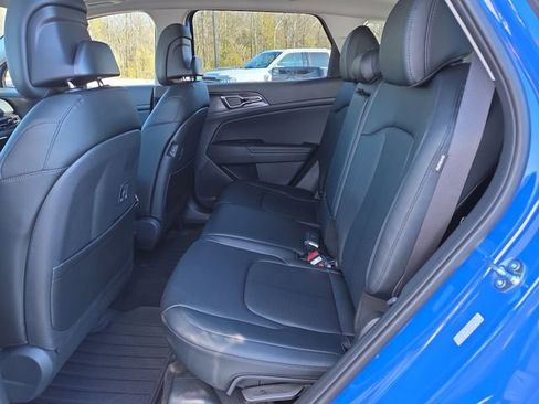 New 2026 Kia Sportage SX FWD image 6