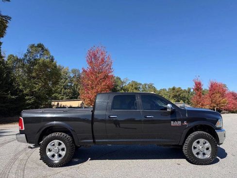 Used 2016 RAM 2500 Laramie image 9