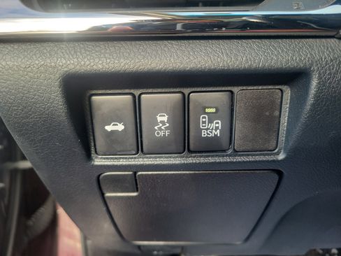 Used 2015 Toyota Avalon XLE Touring image 20