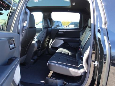 New 2025 GMC Sierra EV Denali image 9