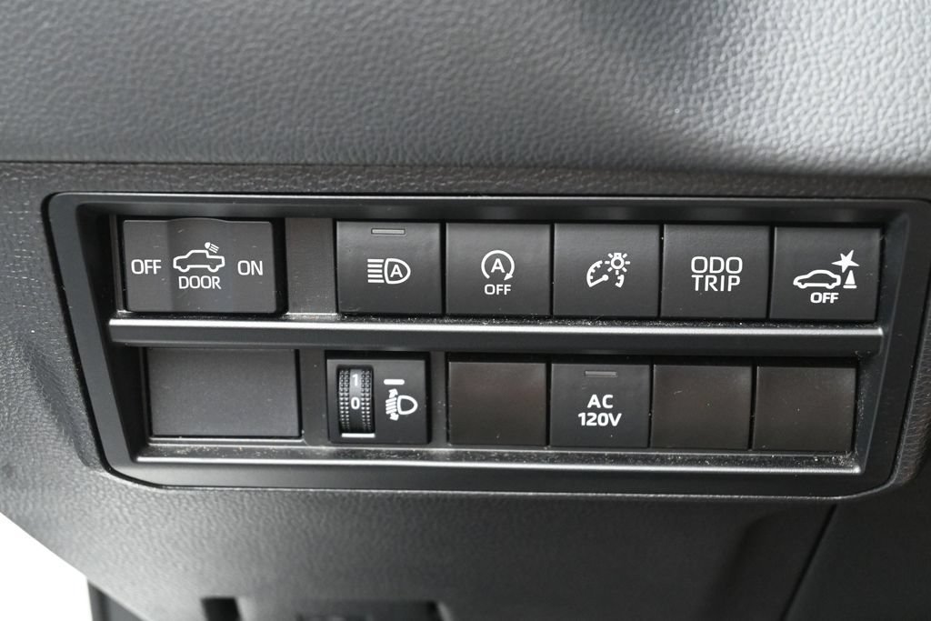 Used 2024 Toyota Tundra Limited w/ Power Package AWD/4WD image 16