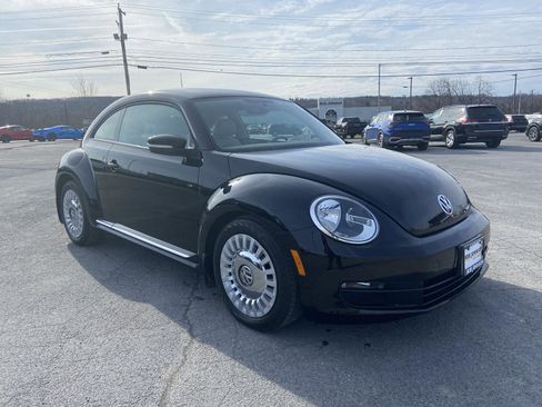 Used 2013 Volkswagen Beetle 2.5 image 1