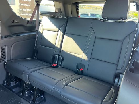 New 2026 Chevrolet Suburban Premier image 25