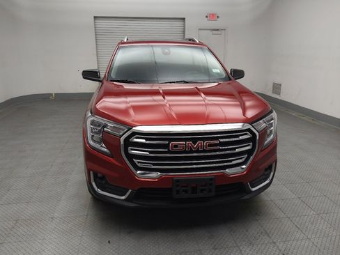 Used 2022 GMC Terrain SLT w/ LPO, Floor Liner Package AWD/4WD image 14