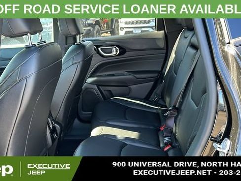 Used 2025 Jeep Compass Limited w/ Sun & Sound Group AWD/4WD image 20