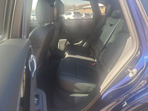 Used 2023 Porsche Macan S image 30