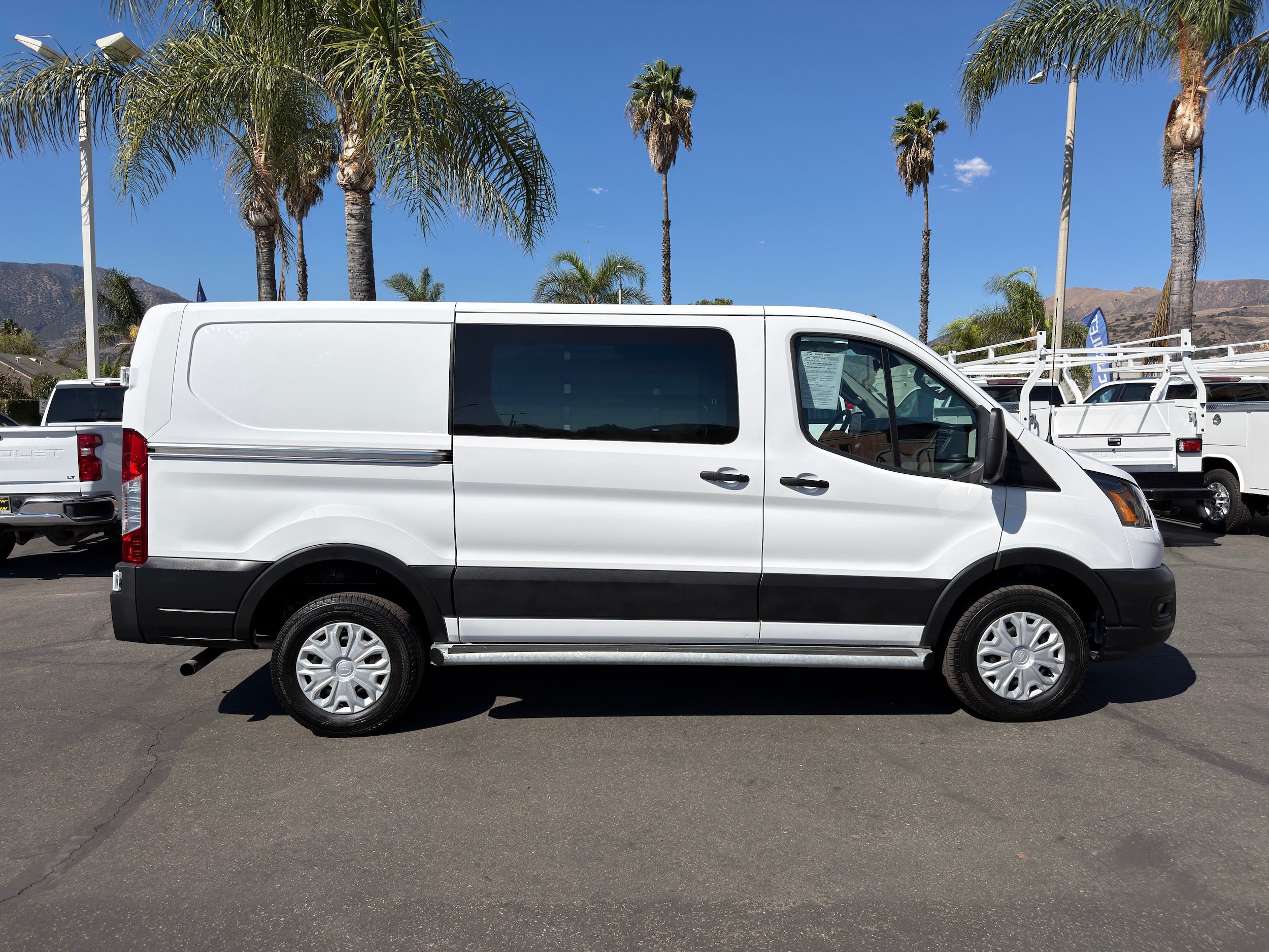 Used 2025 Ford Transit 250 Low Roof w/ Exterior Upgrade Package RWD image 9