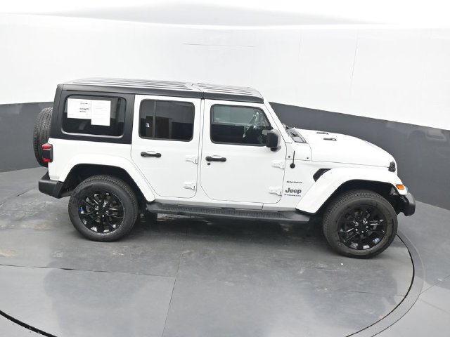 Used 2023 Jeep Wrangler Unlimited Sahara w/ Cold Weather Group AWD/4WD image 49
