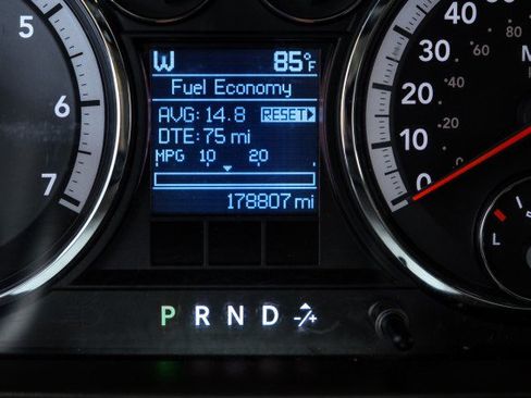 Used 2011 RAM 1500 Laramie RWD image 18