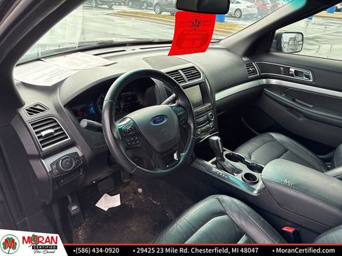 Used 2016 Ford Explorer XLT w/ Equipment Group 202A image 13