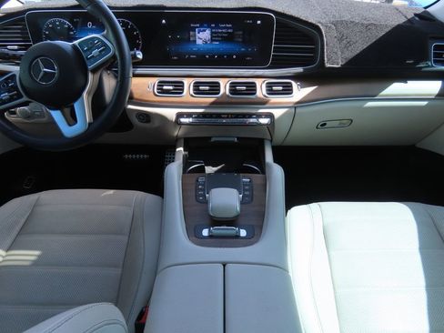 Certified 2021 Mercedes-Benz GLS 580 4MATIC image 7