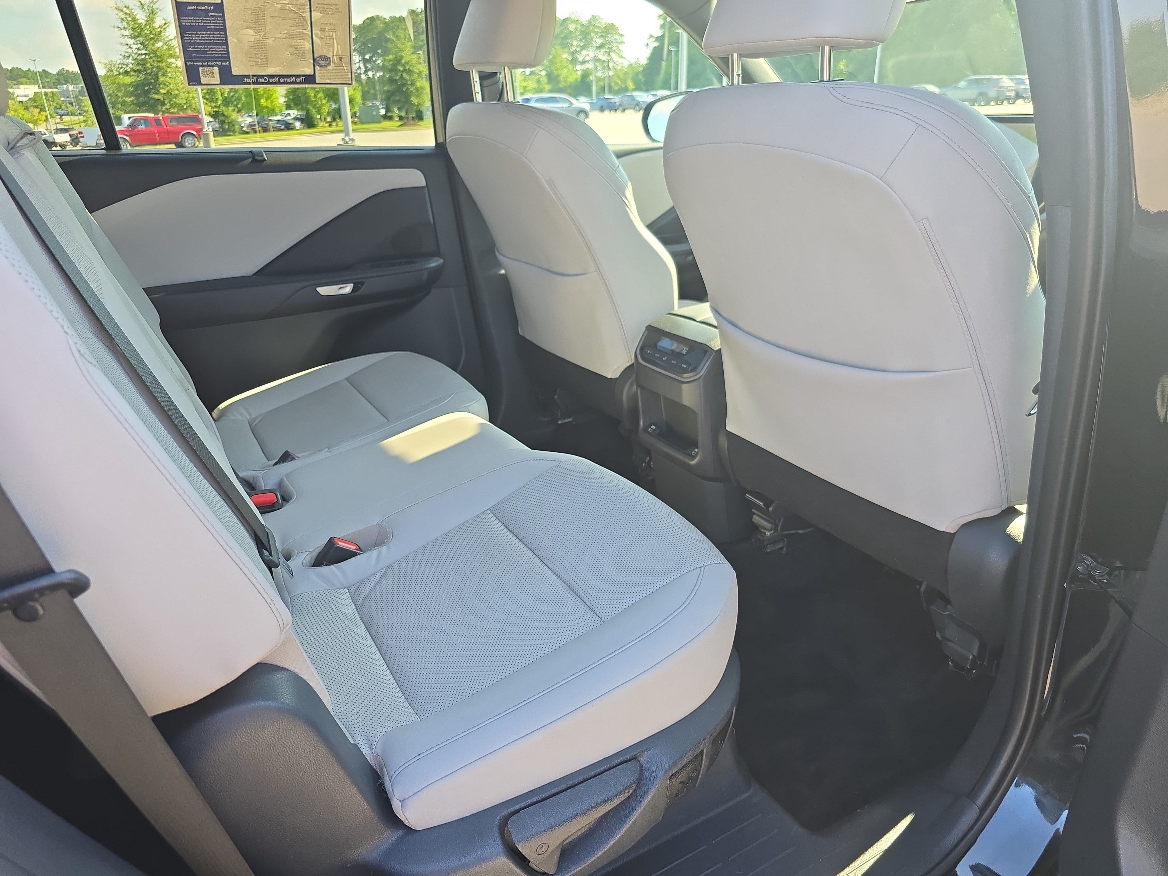 Used 2025 Lexus TX 350 FWD w/ Convenience Package image 11