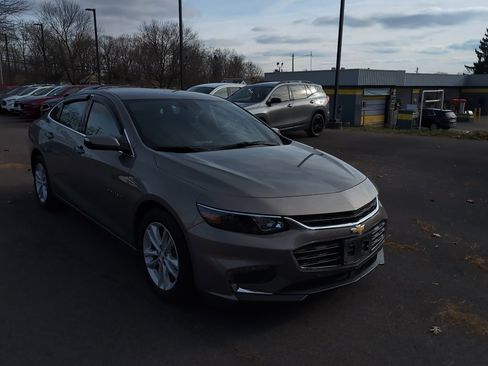 Used 2018 Chevrolet Malibu LT w/ Driver Confidence Package image 45