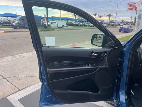 Used 2025 Dodge Durango GT image 21