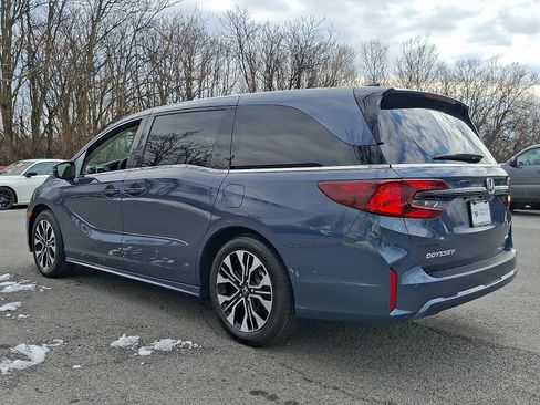 Used 2025 Honda Odyssey Elite image 4