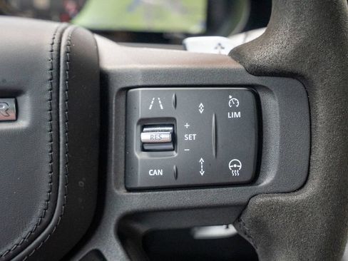 Used 2023 Land Rover Defender 110 V8 AWD/4WD image 27