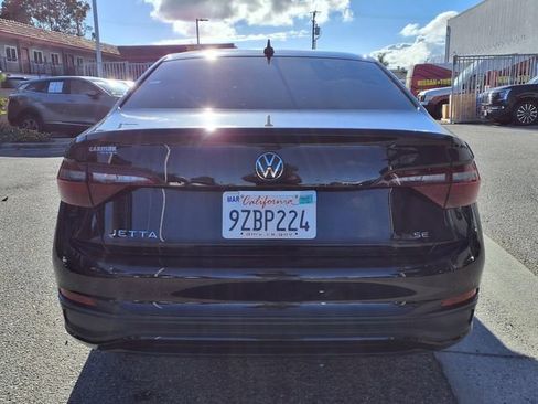 Used 2023 Volkswagen Jetta SE w/ Panoramic Sunroof Package FWD image 20