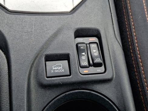 Used 2021 Subaru Crosstrek 2.0i Premium w/ Moonroof Package image 31