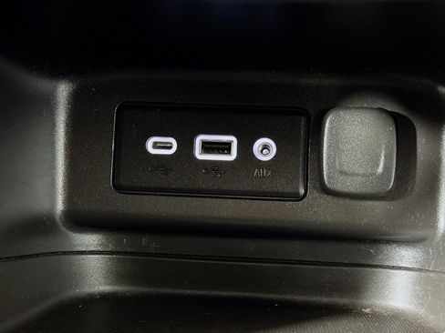 Used 2022 Chevrolet Equinox LT image 19