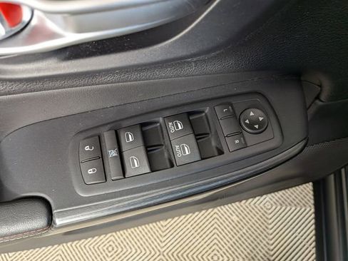 Used 2016 Jeep Cherokee 75th Anniversary AWD/4WD image 12