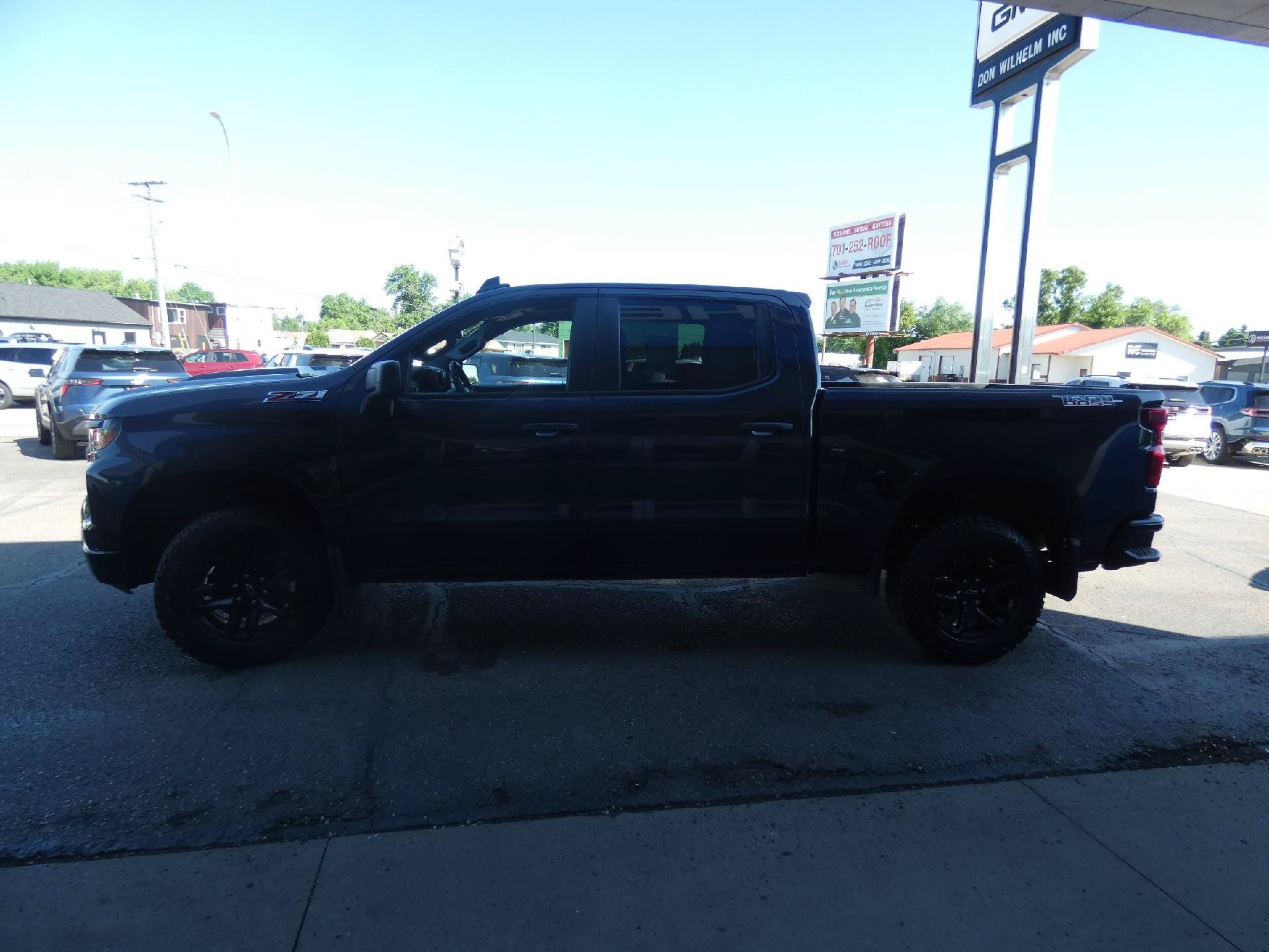 Certified 2023 Chevrolet Silverado 1500 Custom Trail Boss AWD/4WD image 10