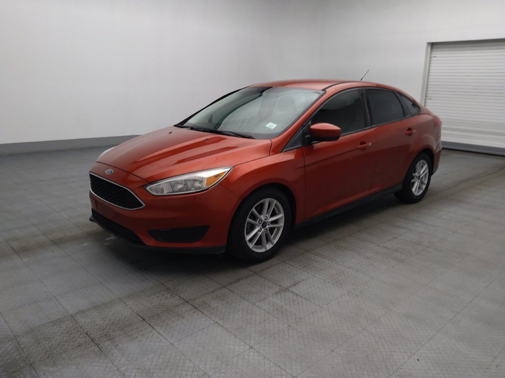 Used 2018 Ford Focus SE FWD image 2