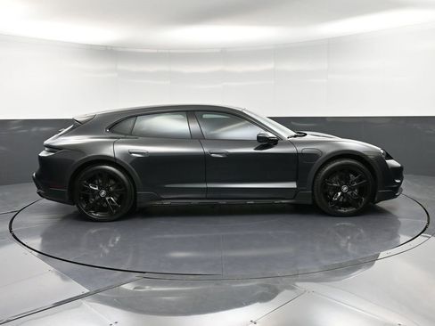 Certified 2023 Porsche Taycan 4 Cross Turismo image 9