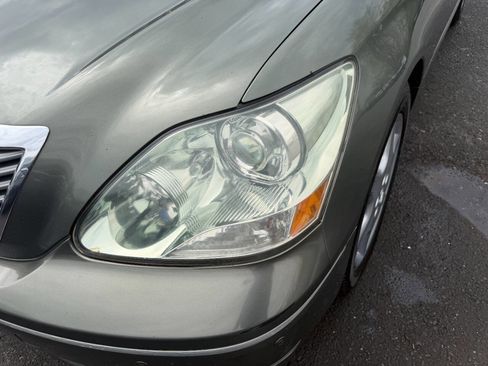 Used 2005 Lexus LS 430 image 2