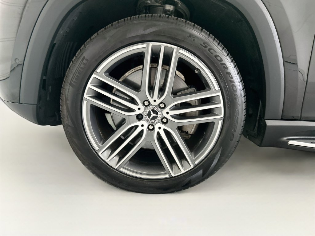 Certified 2026 Mercedes-Benz GLS 450 4MATIC image 29