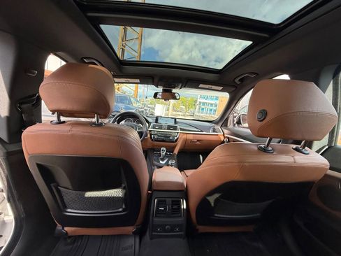 Used 2017 BMW 330i Gran Turismo xDrive image 29