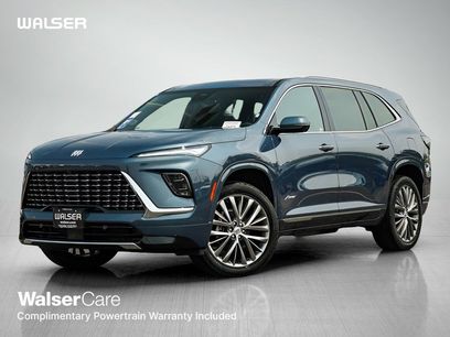 New 2026 Buick Enclave Avenir w/ LPO, Floor Liner Package