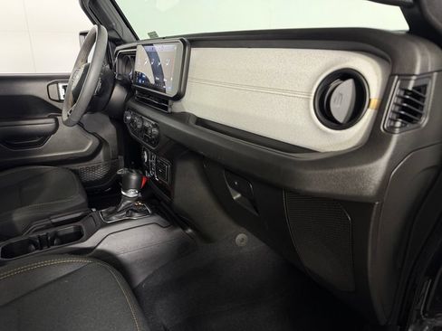 Used 2024 Jeep Wrangler Unlimited w/ Technology Group AWD/4WD image 30