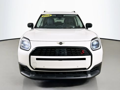 Used 2025 MINI Cooper Countryman S w/ Comfort Package Max AWD/4WD image 2