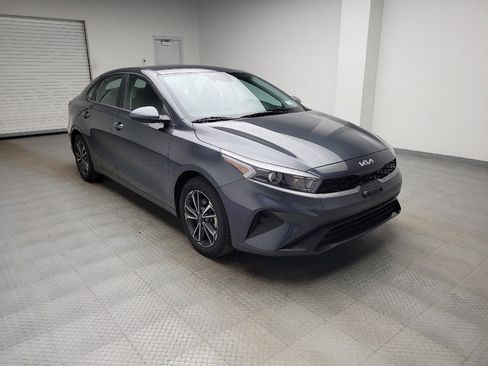 Used 2023 Kia Forte LXS image 13