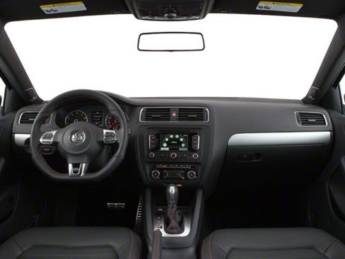 Used 2013 Volkswagen Jetta GLI Autobahn image 7