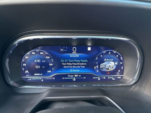 Used 2022 Chevrolet Suburban RST w/ Sport Performance Package image 31