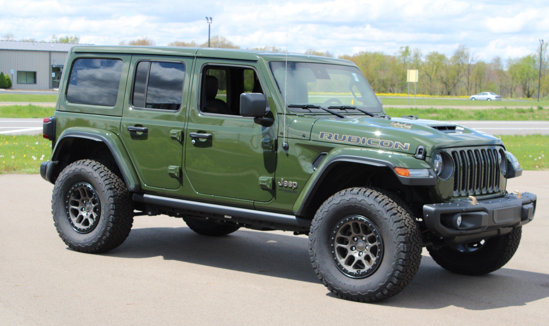 Used 2021 Jeep Wrangler Unlimited Rubicon w/ Xtreme Recon 35" Tire Package AWD/4WD image 3