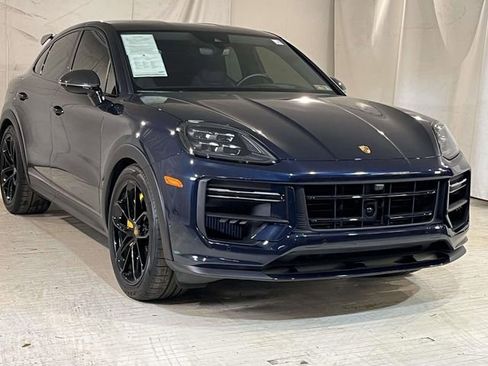 Certified 2024 Porsche Cayenne Turbo GT image 3