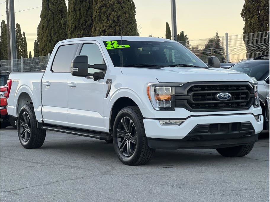 Used 2022 Ford F150 XLT w/ Equipment Group 302A High AWD/4WD image 3