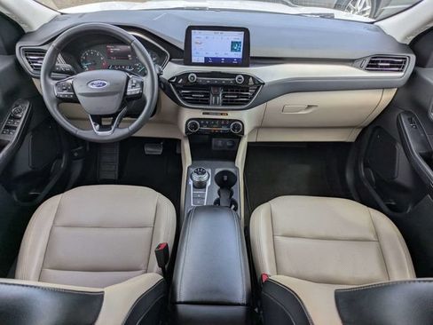 Used 2022 Ford Escape SEL FWD image 16