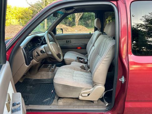 Used 1999 Toyota Tacoma 2WD Xtracab image 23