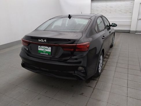 Used 2023 Kia Forte LX FWD image 9