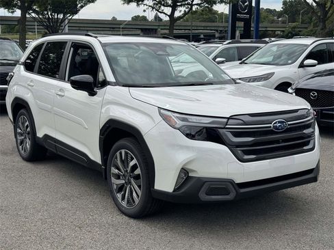 New 2025 Subaru Forester Touring image 2