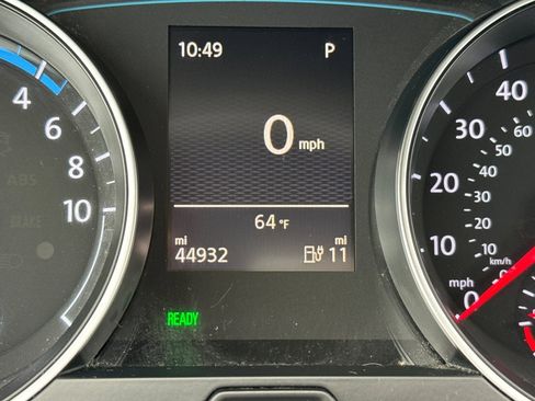 Used 2016 Volkswagen e-Golf SE w/ DC Fast Charging Package image 36