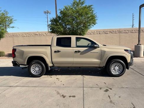 Used 2024 Chevrolet Colorado W/T image 5